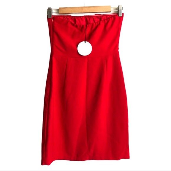 NWT About Us Alexandra Strapless Mini Dress in Red - Picture 3 of 4